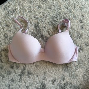 Victorias Secret push up bra in 34C
